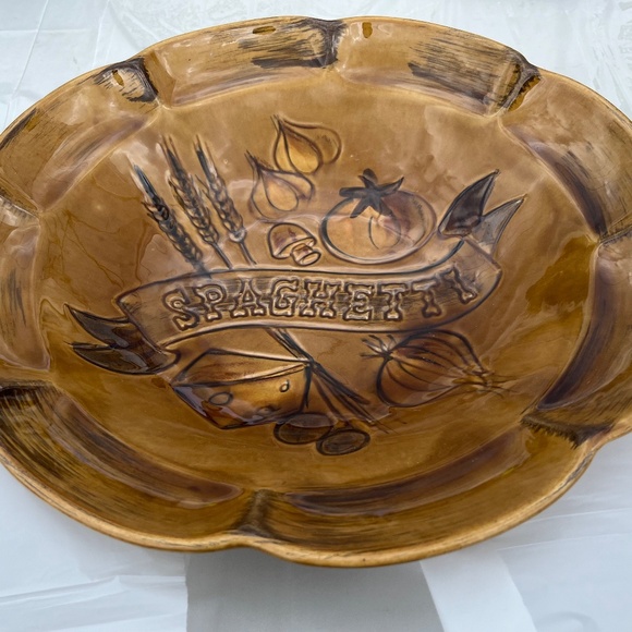 Serving Bowl - Picture 1 of 3